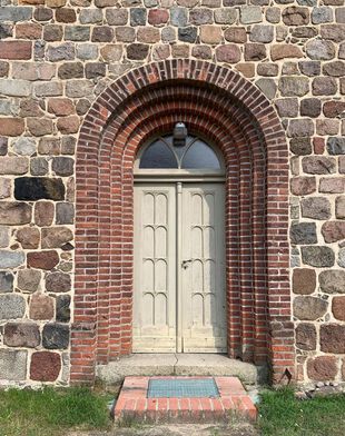 Feldsteinkirche Neuendorf im Sande