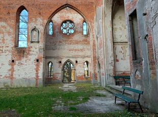 Stüler-Kirche Reitwein Ruine